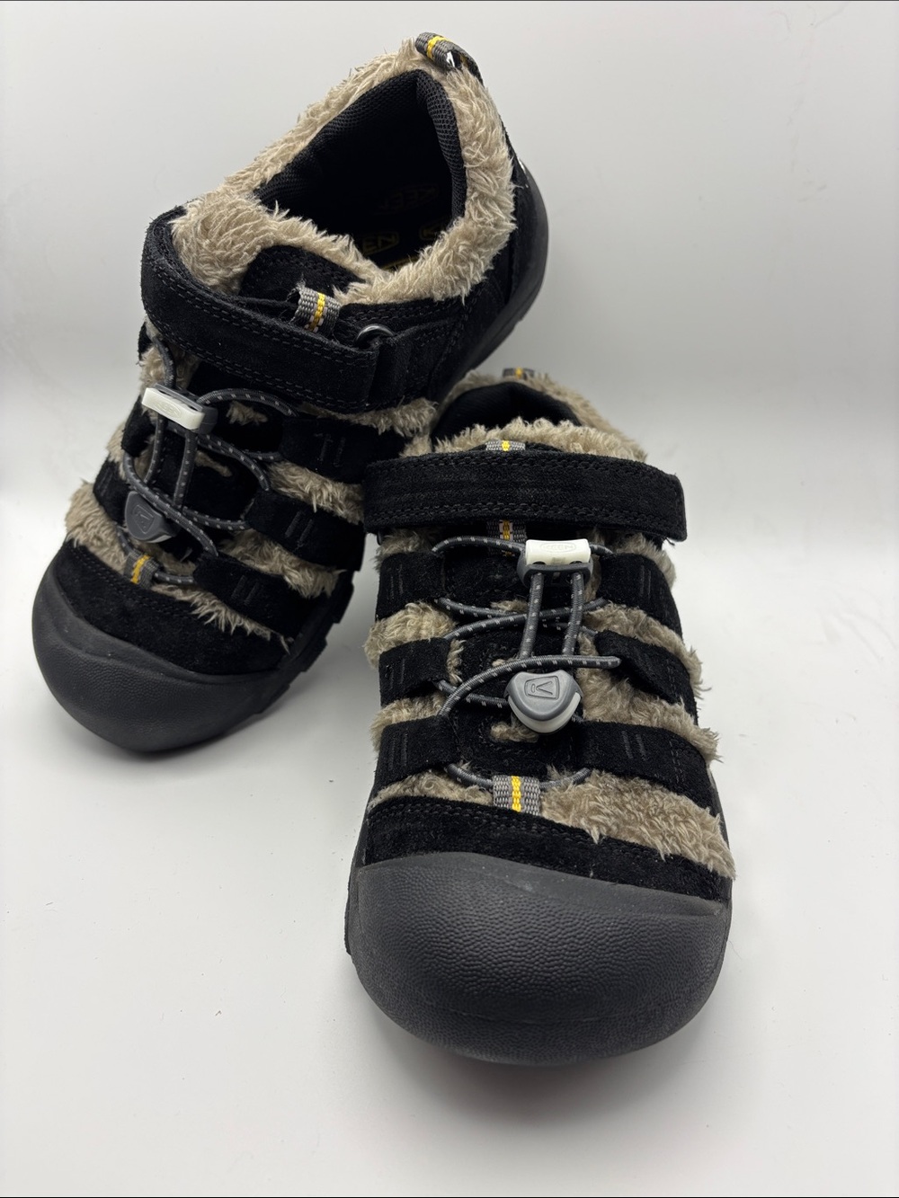 Keen Youth Black and Tan Fur-Trim Bigfoot Sandals